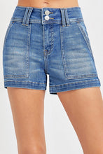 Load image into Gallery viewer, Judy Blue Double Button Shorts
