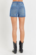 Load image into Gallery viewer, Judy Blue Double Button Shorts
