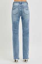 Load image into Gallery viewer, Hi-Rise Straight Lt. Wash Jeans
