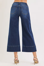 Load image into Gallery viewer, Pin Tuck Wide Leg Jeans
