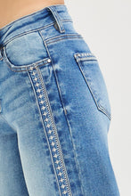 Load image into Gallery viewer, Barrel Embroidery Jeans
