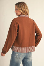 Load image into Gallery viewer, Brown Collard Contrast Sweater
