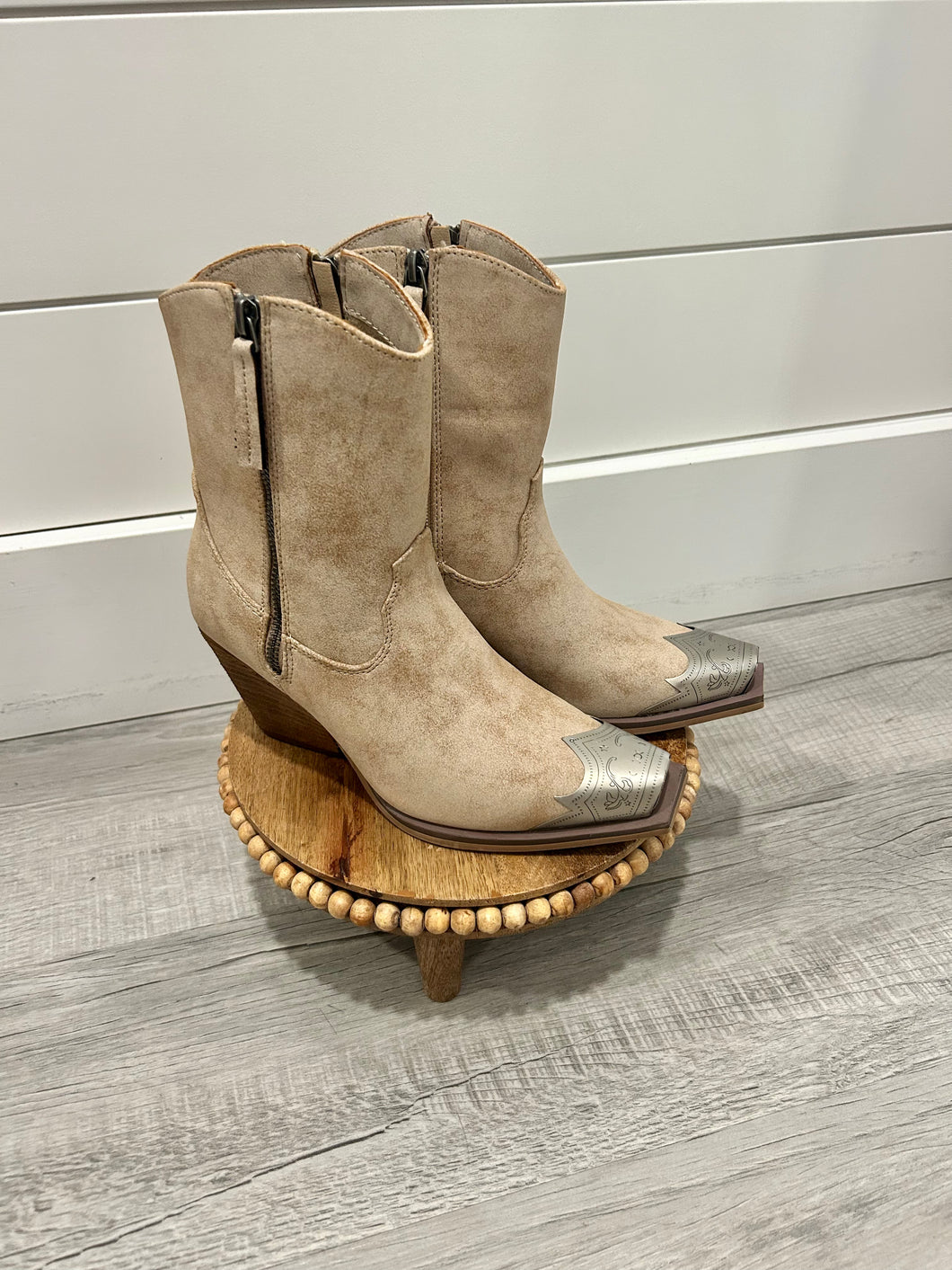 Jimi Boots