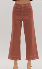 Load image into Gallery viewer, Brick Embroidery Hem Jeans
