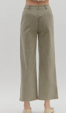 Load image into Gallery viewer, Olive Pocket Crop Jeans
