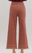 Load image into Gallery viewer, Brick Embroidery Hem Jeans
