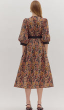 Load image into Gallery viewer, Black Paisley Zip Dress
