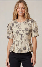 Load image into Gallery viewer, Floral Peplum Top
